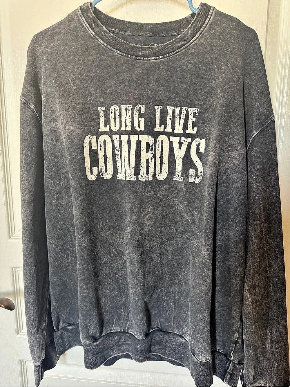 Rivet Tee Long Live Cowboys Graphic Sweatshirt